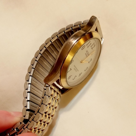 Acqua Indiglo Men's Steel Gold Tone Watch - Picture 4 of 10